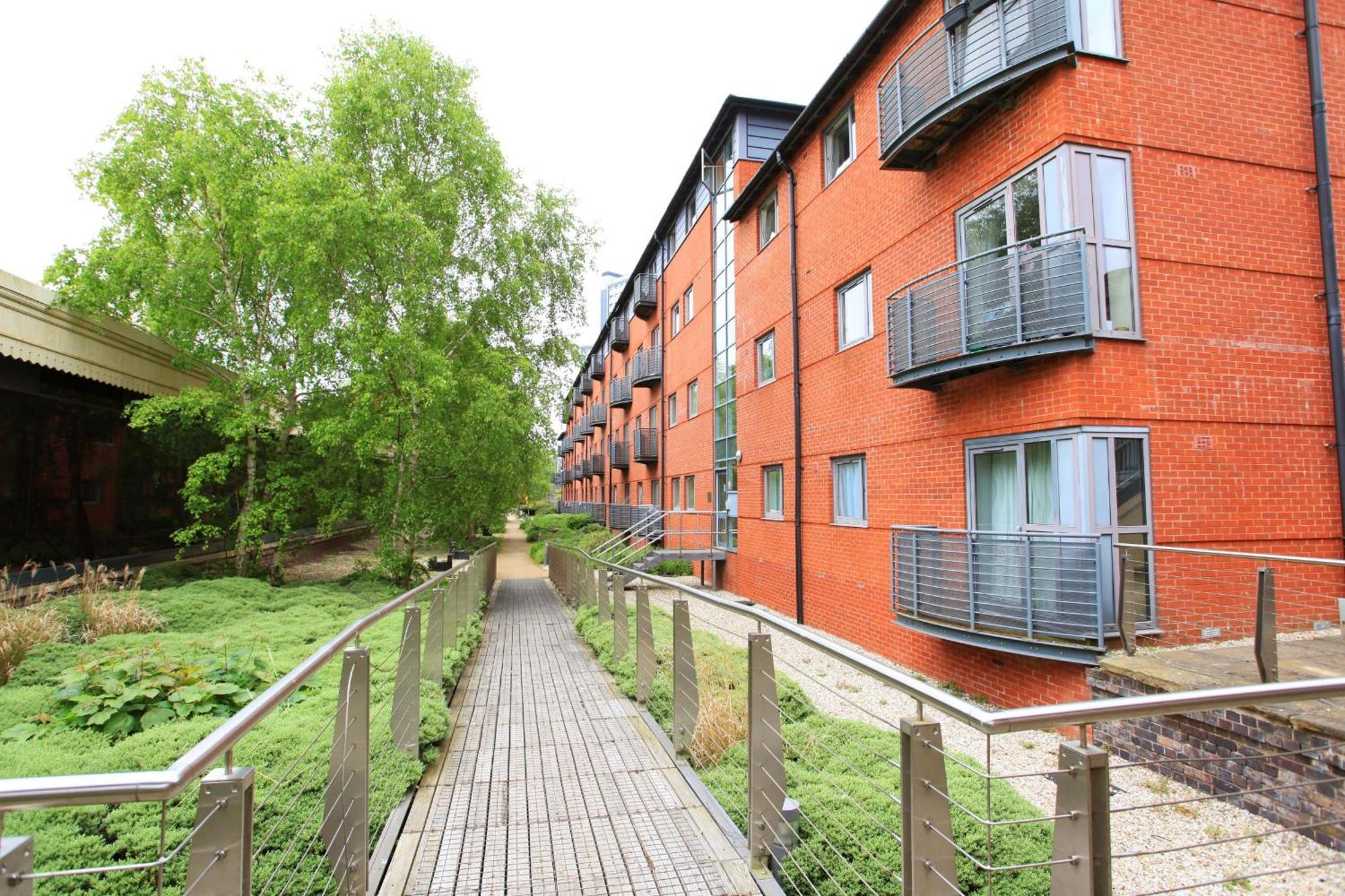 Broad Gauge Apartments Γούλβερχαμπτον Εξωτερικό φωτογραφία
